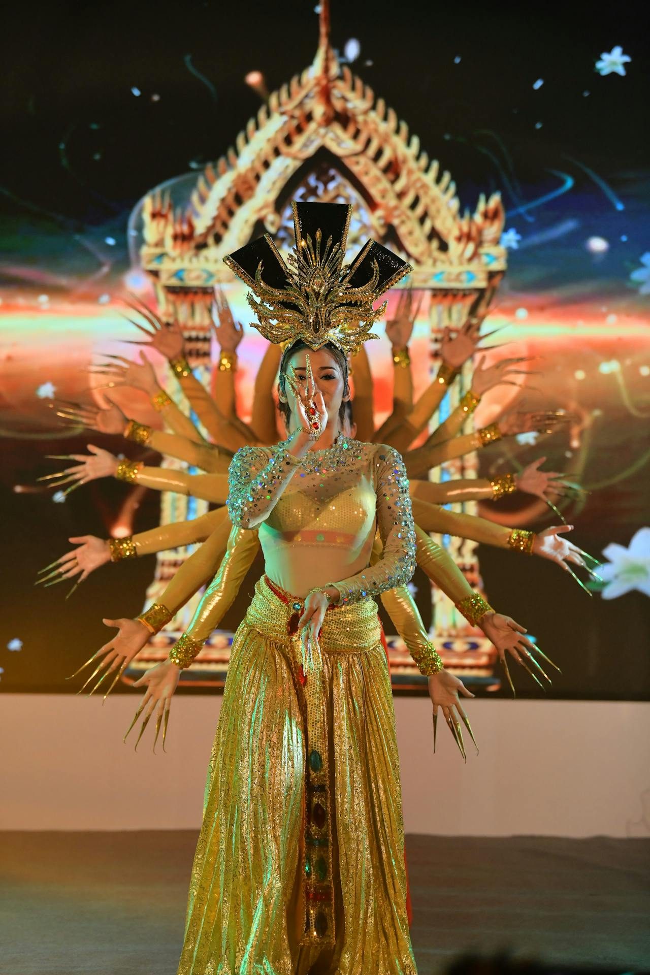 Alcazar Cabaret Show Tickets, Pattaya